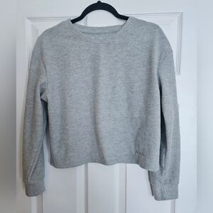 Cozy Bench Light Gray Long Sleeve Top. Great Condition. Size M.